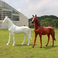 Modèle animal en résine écologique Grand cheval blanc réaliste Sculpture Décoration de jardin scénique extérieure