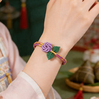 Pulsera de Tulipanes Tejida a Mano Resoul, Brazalete de Macramé con Hilo Rojo Trenzado para Mujeres y Niñas, Regalo de Amistad