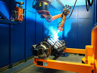 Bras robotisé industriel d'origine KUKA KR 120 R2700-2 à 6 axes avec une charge utile de 120 kg, portée de 2701 mm, robot pour l'automatisation de la soudure