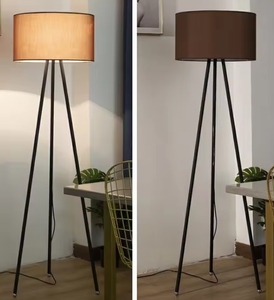 Design moderno decorazione in piedi <span class=keywords><strong>luce</strong></span> tessuto di lino treppiede in metallo lampada da terra per Hotel camera da letto - Product Image 4