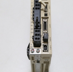 SGDV-R90A11B ของแท้ Y a s k w 100W MECHATROLINK II Servopack AC 200-230V 0.5A - Product Image 2