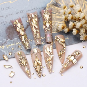 OLeeya 1440 pièces 4*4mm Strass en verre en forme d'étoile, cristaux de qualité salon pour nail art, bijoux d'ongles haut de gamme pour manucure professionnelle - Product Image 6