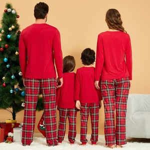 Pyjamas de Noël personnalisés Joyful Merry Blessed, haut rouge et pantalon à carreaux noirs, ensemble de pyjamas assortis pour la famille, vêtements de nuit pour les fêtes, livraison directe - Product Image 3