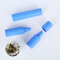 Flacon pompe sans air en plastique bleu mat dépoli 30ml 50ml 100ml 120ml pour lotion, shampoing, masque facial, avec capacité d'impression sérigraphique