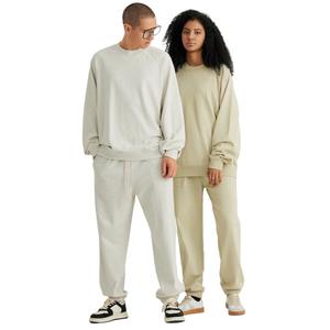 Commande en gros solide sweat à col rond conception personnalisée coupe régulière unisexe tenue décontracté 100% coton automne uni teint - Product Image 2