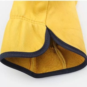 ถุงมือช่างไฟฟ้าอุตสาหกรรม Sike Sk2401xd หนังแกะ ป้องกันแรงงาน ถุงมือเชื่อมแบบสั้น ทนความร้อน ทนการสึกหรอ - Product Image 4