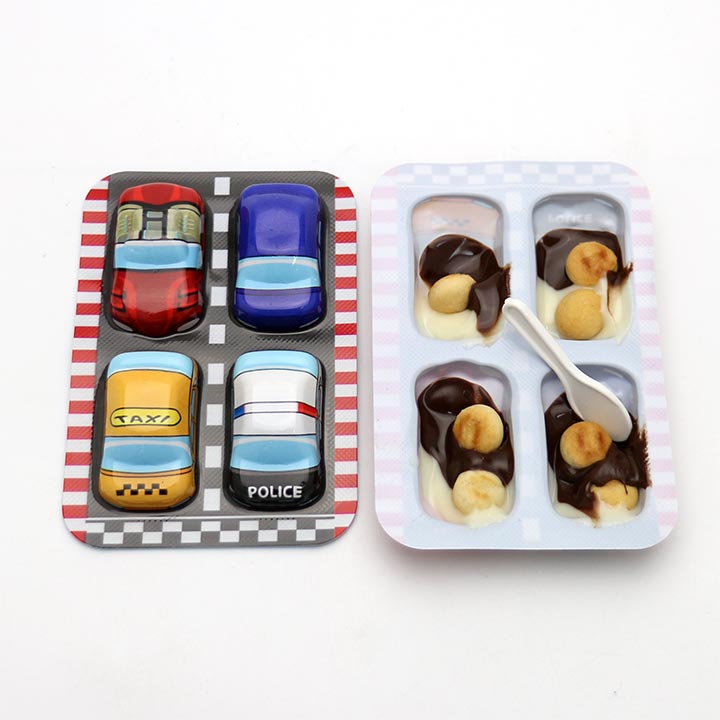 car chocolate sauce biscuit