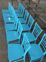 Chaise Chiavari en résine PP de qualité supérieure pour enfants, empilable, moderne, idéale pour les événements extérieurs, banquets, écoles et mariages – Offre Spéciale