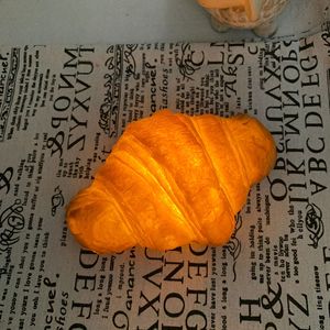 New Restaurant Decorative Table Battery <strong>Led</strong> 3D Croissant Lamp Home Deco <strong>Light</strong> <strong>Fixtures</strong> - Product Image 3