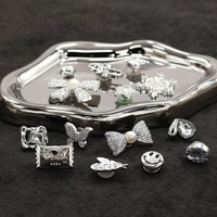 Breloques pour sabots – Nouveauté Xiaohongshu, best-seller, décorations haut de gamme en plastique argenté pour chaussures : nœuds, papillons, cœurs