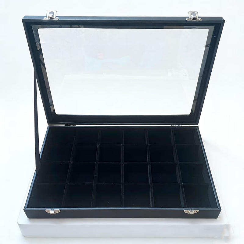 Noir 24 grilles