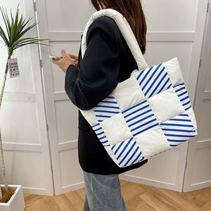 Custom Wholesale Fashion Large Capacity Shoulder Women Luxury <b>Puff</b> Padded Tote Nylon Lightweight Waterproof Puffer <b>Bag</b> - Product Image 4