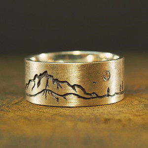 Anello Minimalista con Alba di Montagna, Design Unisex con Linee Artistiche, Anello Regolabile Aperto, Gioiello Statement per Uso Quotidiano - Product Image 1