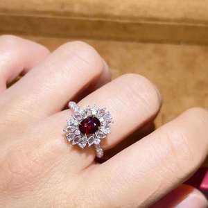 Bague convertible en or 18 carats avec rubis du Mozambique non chauffé de 1,07 ct, 45 diamants, pierre précieuse vive avec feu brillant - Product Image 3