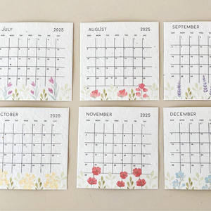 Calendario de Escritorio de Papel con Semillas Plantables Ecológico, Diseños Personalizados Disponibles, Regalo Perfecto para Amigos y Familiares - Product Image 1