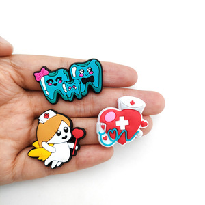 Accessoires et ornements DIY <span class=keywords><strong>pour</strong></span> chaussures <span class=keywords><strong>Croc</strong></span>, série Soins médicaux, motif dessin animé mignon, boucle de chaussure fleurie en caoutchouc souple, personnalisés, <span class=keywords><strong>pour</strong></span> <span class=keywords><strong>jardin</strong></span>, F105 - Product Image 3