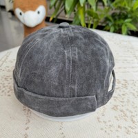 Gorra sin Visera de Sarga de Algodón Lavado con Múltiples Paneles, Bordado de Calavera Joker, Hebilla Metálica Ajustable, Tela Sólida, Gorras Versátiles