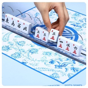 Regla profesional de lujo portátil con borde ondulado para Mahjong americano, de acrílico con efecto caparazón de tortuga, con ranura para cartas - Product Image 4