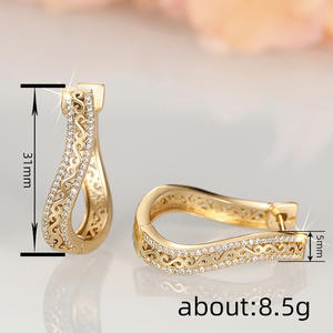 Orecchini a Cerchio Dorati da Donna, Placcati in Oro 18K con Cristalli e Strass, Gioielli alla Moda per Feste - Product Image 6