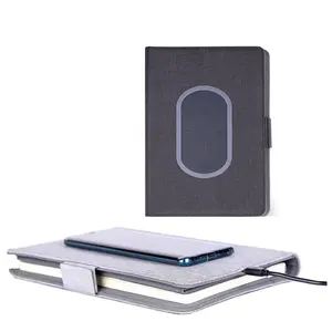 Taccuino promozionale aziendale Logo personalizzato Set regalo per notebook promozionale caricabatterie Wireless A5 quaderni personalizzabili