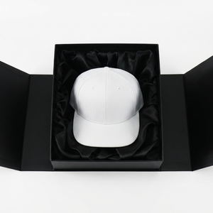 Boîte cadeau personnalisée haut de gamme en matériaux recyclés écologiques avec fermeture magnétique robuste, insert en satin et pelliculage mat pour - Product Image 2