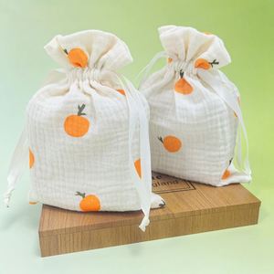 Sacs à cordon en coton biologique recyclable et imprimé sérigraphié, très demandés, pour emballage cadeau - Product Image 2