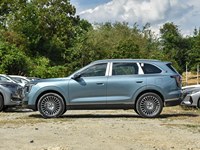 Dernière Version JETOUR X70L 2.0TD Automatique Édition Haut de Gamme SUV 7 Places Euro VI Essence Toit Métallique Caméra 360°