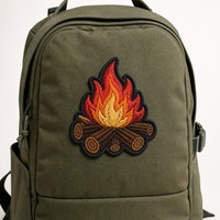 Patch thermocollant personnalisé brodé Campfire avec bordure 3D Merrow pour sac