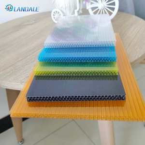 Nid d'abeilles <span class=keywords><strong>transparent</strong></span> de <span class=keywords><strong>polycarbonate</strong></span> de haute résistance aux chocs personnalisé/feuille de structure creuse <span class=keywords><strong>6mm</strong></span> 8mm 10mm feuille de PC - Product Image 5