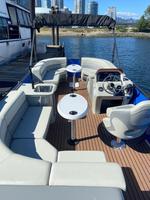 Bateau de luxe en aluminium, yacht à voile, transat, barbecue, construction soudée, 25 pieds, moteur hors-bord, pêche, tourisme, divertissement, balades panoramiques