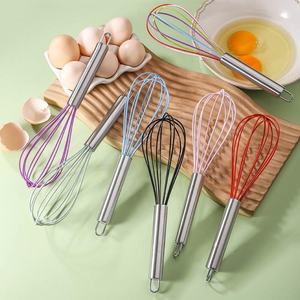 Poignée en acier inoxydable batteur à oeufs manuel outil de remuage d'oeufs de <span class=keywords><strong>cuisine</strong></span> en silicone coloré - Product Image 5