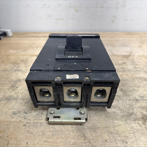 Nuevo Interruptor de Circuito Original SQD LA36250 <span class=keywords><strong>LA</strong></span> I-LINE de 3 Polos, 250-480v, Negro, Disponible en Stock - Product Image 5