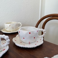 Juego de Taza y Platillo de Cerámica con Diseño de Cuentas de Estilo Elegante, Vajilla con Forma de Flor Irregular, Juego de Tazas de Cerámica con Esmalte Beige