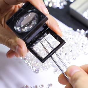 Moissanite synthétique (créé en laboratoire) en vrac, 0,7 mm, couleur GH, blanc, taille brillant, effet de couleur/flammes, certifié par un tiers - Product Image 3