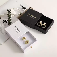 Tiroirs coulissants 9*9cm en gros emballage de bijoux en papier boîte-cadeau en papier curseur mignon avec poignée pour collier paquet de bijoux