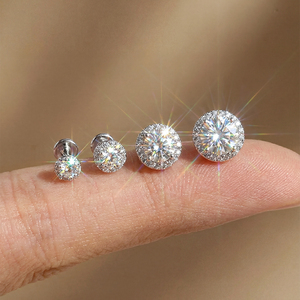 Pendiente de Plata de Ley 925 con Moissanita, Diseño Geométrico de Corazón y Copo de Nieve, Hipoalergénico, Parte Trasera Plana, para Piercing de Cartílago - Product Image 3