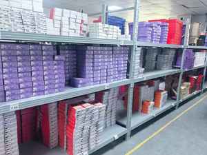 ONN <span class=keywords><strong>Fire</strong></span> TV Stick 4K HDR HD WIFI 5G BT DDR4 ATV con Telecomando Vocale, 8GB RAM 128GB ROM, Canali Gratuiti, Sistema Operativo Android 11, Quad Core - Product Image 3