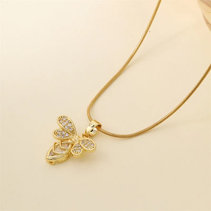 Collar con Colgante de Abeja Minimalista con Micro Pavé de Circonita, Cadena de Acero Inoxidable para Mujer, Joyería para Uso Diario - Product Image 6