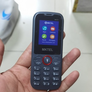 Nouveau téléphone portable débloqué double SIM avec écran FM, appareil photo - Design simple, téléphone mobile à boutons avec fonction 2G, prix bas, J1A - Product Image 5