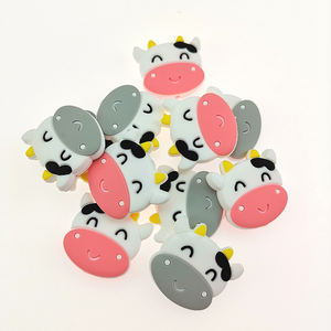 Meilleure vente de qualité alimentaire mignon forme d'animal dentition bijoux à bricoler soi-même accessoires perles focales Silicone perles de vache en Silicone en vrac - Product Image 1