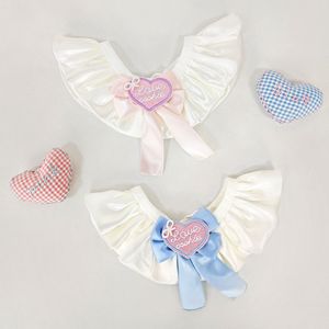 Lindo pañuelo con lazo de perlas en forma de corazón para mascotas, ajustable, para fotos de gatos y perros pequeños - Product Image 1