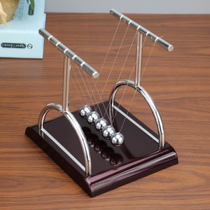 Yu Mo Newtons Cradle T Shape Metal Desk Ornament Physics Science Gift Desktop Decorative Object - Product Image 4