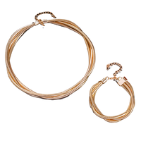 Collier de perles serpentines audacieuses, article transfrontalier très demandé par les fournisseurs de boutiques, style streetwear affirmé et accrocheur, touche premium