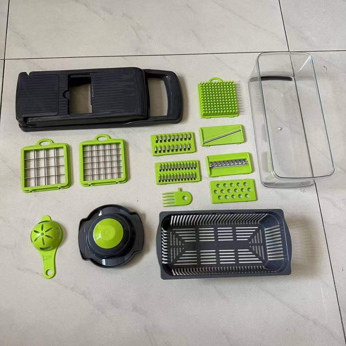 Gray 14-piece spoon set