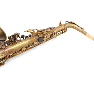 Saxofón Alto Profesional de Latón Vintage con Tono Eb, Acabado Sin Lacado, Diseño Clásico Tallado a Mano - Product Image 4