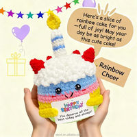 Décoration d'intérieur créative et mignonne : Poupée gâteau d'anniversaire en crochet, faite main, motif positif, pour anniversaire