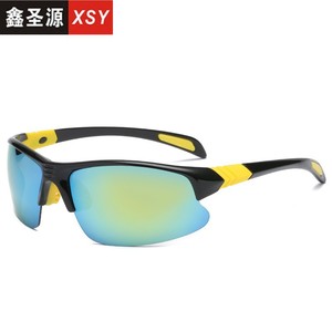 Gafas de sol deportivas Xsy con lentes polarizadas de PC, protección UV400, a prueba de viento, para ciclismo, para hombres y mujeres, para uso en exteriores. - Product Image 3