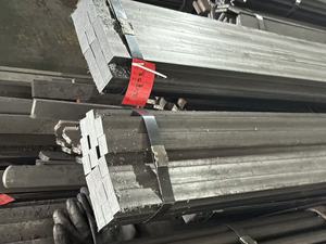 Fiabilidad a largo plazo Dimensiones precisas 42CrMo Vigas de carga de acero planas estiradas en frío para maquinaria pesada - Product Image 3