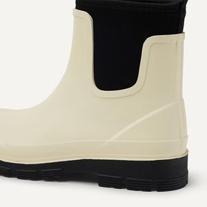 Botas de Lluvia Chelsea para Mujer, Zapatos de Goma Impermeables con Elástico Lateral para un Estilo Moderno en Días Lluviosos - Product Image 6