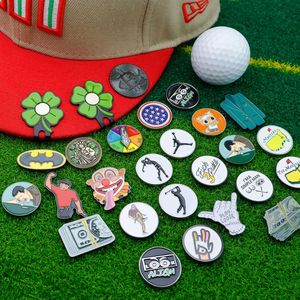 Marqueurs de balle de golf amusants et thématiques en forme de trèfle à quatre feuilles en alliage de zinc avec clip magnétique pour chapeau - Accessoires de golf personnalisés - Product Image 3